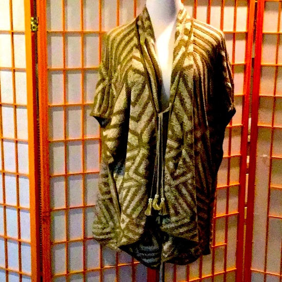 Calypso ,wrap /sweater , fits Small to Extra large , hardly worn . - Picture 2 of 10